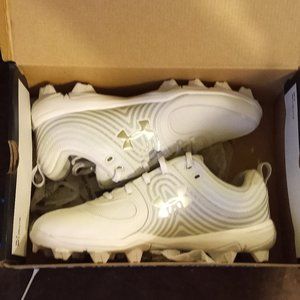 Under Armour Softball Cleats *Brand New* Size 7
